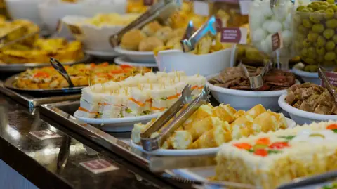 Buffet, pães e assados da Famiglia Pezzi em Caxias do Sul