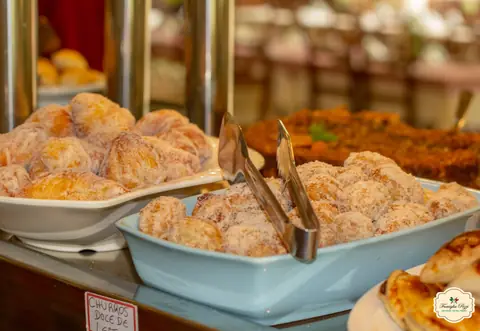 Buffet, pães e assados da Famiglia Pezzi em Caxias do Sul