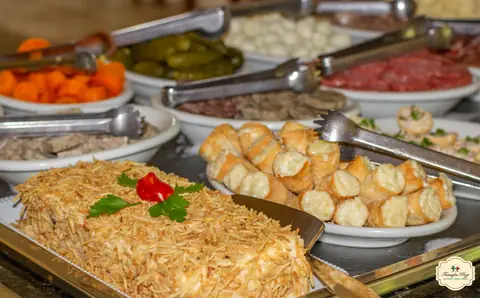 Buffet, pães e assados da Famiglia Pezzi em Caxias do Sul