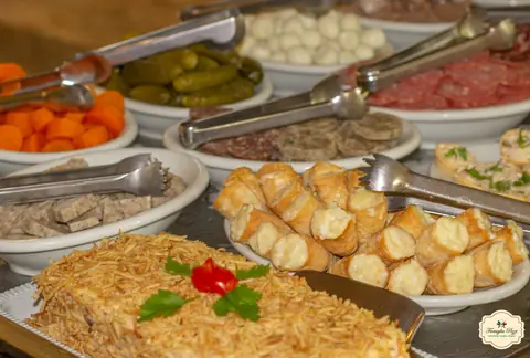 Buffet, pães e assados da Famiglia Pezzi em Caxias do Sul