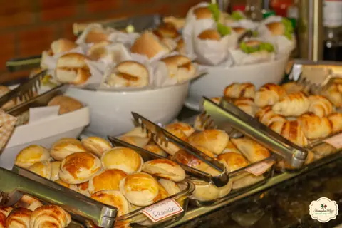 Buffet, pães e assados da Famiglia Pezzi em Caxias do Sul