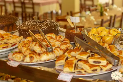 Buffet, pães e assados da Famiglia Pezzi em Caxias do Sul