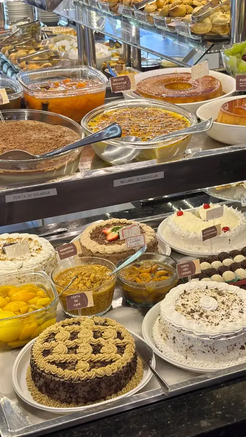 Buffet, pães e assados da Famiglia Pezzi em Caxias do Sul