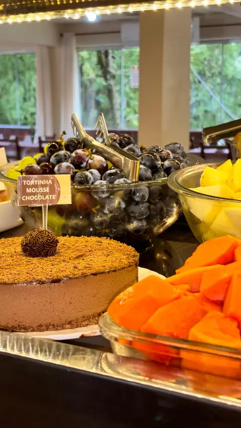 Buffet, pães e assados da Famiglia Pezzi em Caxias do Sul