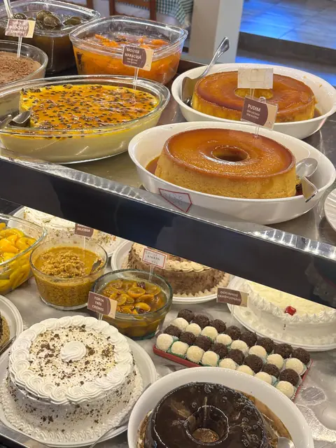 Doces, tortas e sobremesas da Famiglia Pezzi em Caxias do Sul