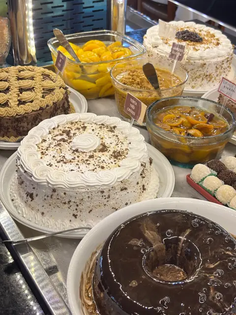 Doces, tortas e sobremesas da Famiglia Pezzi em Caxias do Sul